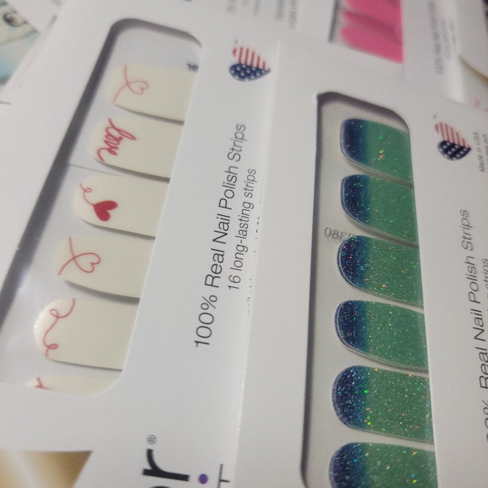 ✨ Color Street – Mystery Bundles✨  5 sealed, new sets.  Includes FREE Gifts!!!